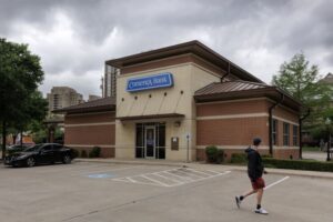 Comerica execs say the bank’s midyear...